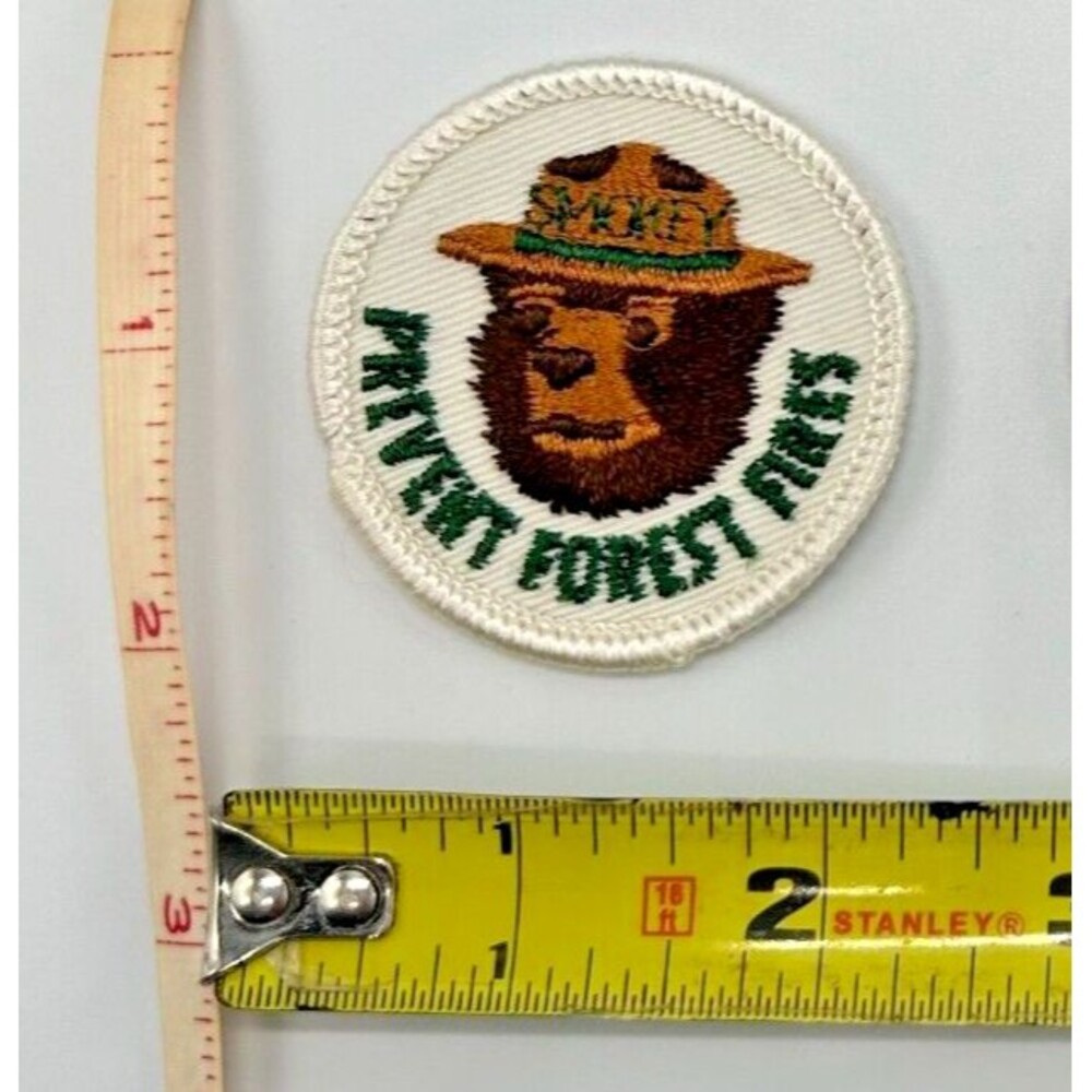 VINTAGE SMOKEY BEAR PATCH - 2" Round - Prevent Forest Fires- Iron-On - USFS - Picture 3 of 3